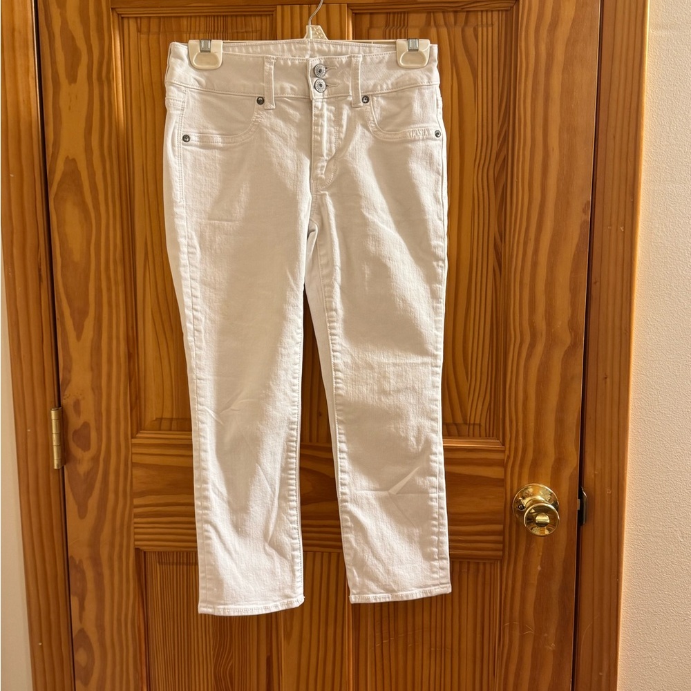 American Eagle Outfitters White Cropped Jeans
